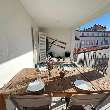 Beautiful 3 Bedrooms In Apartmán *