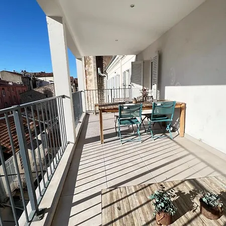 Apartmán Beautiful 3 Bedrooms In *