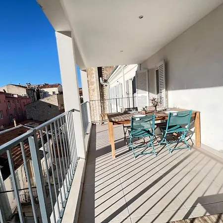Beautiful 3 Bedrooms In Apartmán Cannes