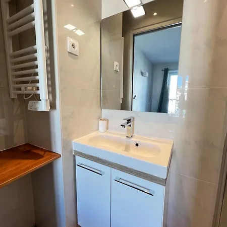 Apartmán Beautiful 3 Bedrooms In *