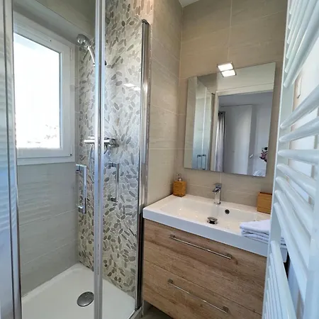Apartmán Beautiful 3 Bedrooms In *
