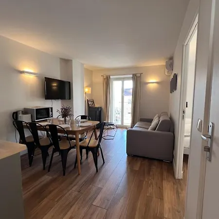 Beautiful 3 Bedrooms In Apartmán *
